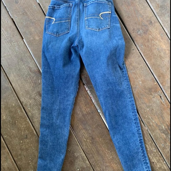 American Eagle Jeans - Picture 2 of 4
